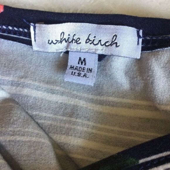 White Birch Tie‎ Front High Low Navy Floral Short Sleeve Tee size Med - Picture 9 of 10